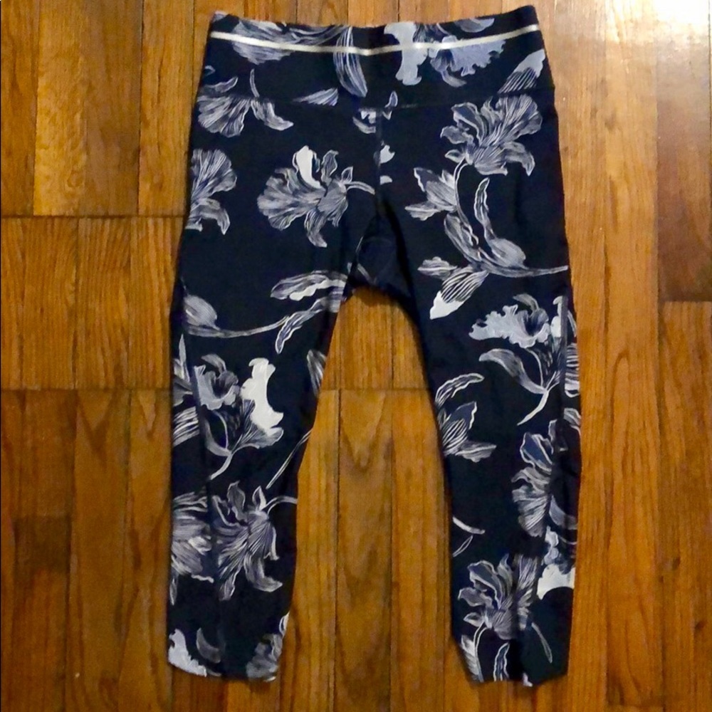 Athleta Sonar Capri